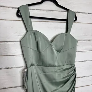 Azazie Agave Green Sheath Sweetheart Neckline Stretch Satin Dress Size 12 thumbnail 9