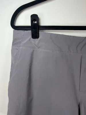 Athleta Brooklyn Shorts Silver Bells Gray Pockets Activewear Travel Hiking Sz 14 thumbnail 3