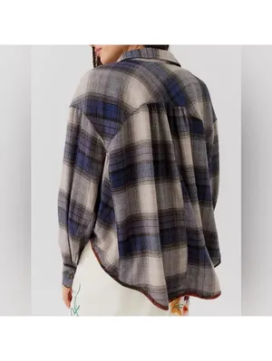 Urban Outfitters BDG Karl Slouchy Blue Flannel Button Down size medium thumbnail 2