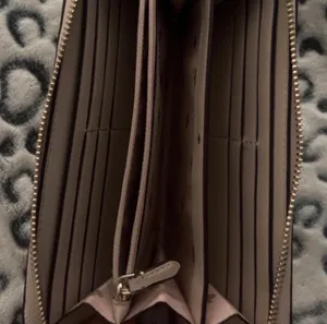 Kate Spade Wallet thumbnail 3