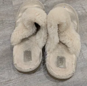 Ugg Gold Metallic Slippers Size 38 thumbnail 4