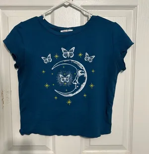 Ruby And Lace Cropped Tee thumbnail 1