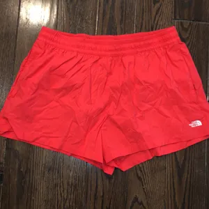 The North Face XLarge shorts Size XL thumbnail 2