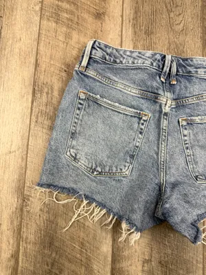 Good American Raw Hem Jean Shorts  thumbnail 7
