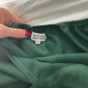 Beginning Boutique Elegant Green Satin Dress thumbnail 3