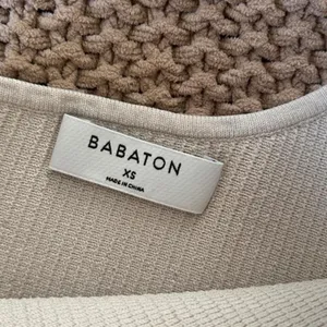 Aritzia Babaton one shoulder rib knit crop tank ivory XS minimalist quiet luxury thumbnail 3