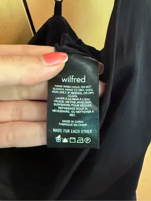 Aritzia Wilfred Black dress with cinched sides thumbnail 6