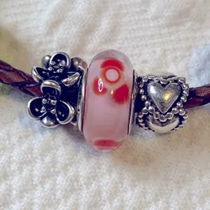 Pandora Authentic Retired Captivating Pink Red Flower Murano Glass Charm thumbnail 1