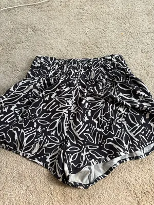 Apana Black and White Athletic Shorts thumbnail 4