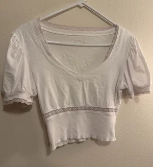 aerie Light Pink Lace-Trim V-Neck Cropped Top thumbnail 1