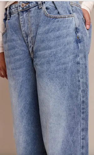 Pretty little thing jeans thumbnail 2