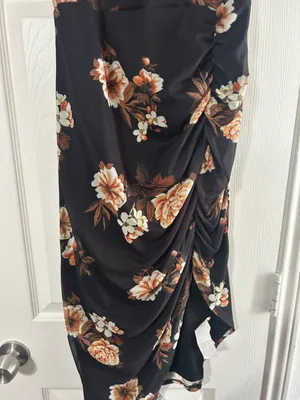 SHEIN Black Floral Ruched Midi Dress with Cream & Brown Blooms thumbnail 2