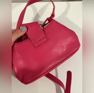 Forever 21 hot pink crossbody mini purse thumbnail 6