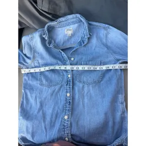 J. Crew Light Wash Denim Button-Down Shirt size 0 thumbnail 7