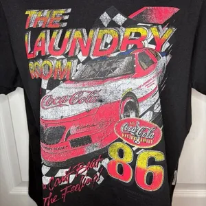 The Laundry Room CocaCola Can’t Beat the Feeling Black Graphic TShirt Racing M thumbnail 4