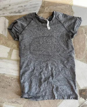 Lululemon Swiftly Tech thumbnail 1