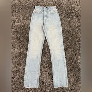ASOS Deisgn 90s Straight Leg Jeans in Light Blue, Size 24X34​​​​​​ thumbnail 3