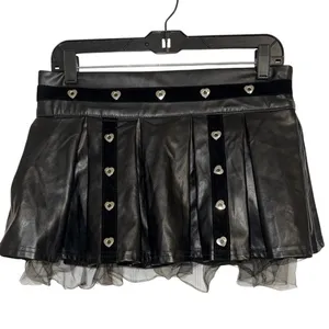 BODY RAGE SPENCERS Black Faux Leather‎ Skirt With Tulle Hem Silvertone Hearts L thumbnail 2