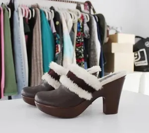 Tommy Hilfiger Merry Vintage Y2K Leather Faux Fur Trim Platform Clogs thumbnail 2
