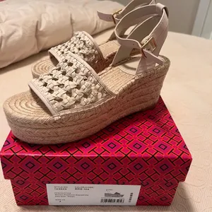 Tory Burch Women's Cream Espadrille Wedge Sandals thumbnail 5