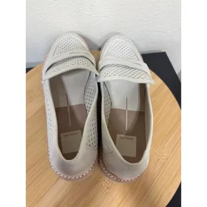 Dolce Vita Loafers 9 Malila Ivory Perforated Leather Lug Sole Penny Shoes thumbnail 5