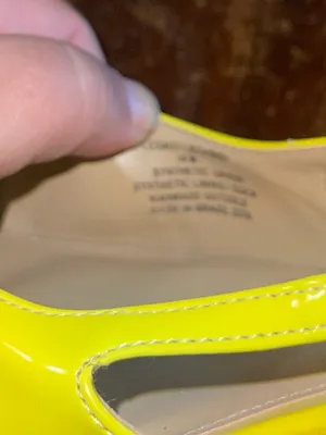 Steve Madden Bright Yellow Patent Pointed Slingback Pumps - Size 10M thumbnail 5