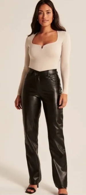 Abercrombie & Fitch The 90s Straight Ultra High Rise Leather Crossover 32/14 S thumbnail 1