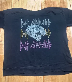 Black Def‎ Leppard Leopard Print Graphic Sweatshirt Women's Maurice's Size M thumbnail 1