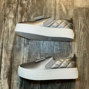 Joy Leather Silver Slip-On Women's Shoes Size 6.5 thumbnail 12