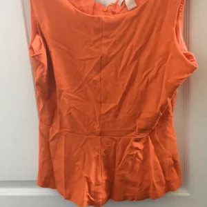FINAL MARKDOWN Ladies banana republic top 8 thumbnail 3