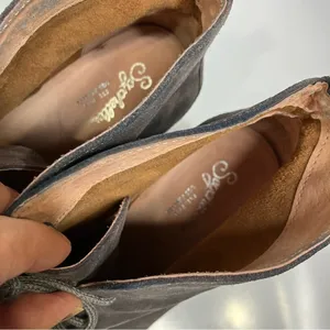 Seychelles Anthropologie Brand gray suede leather heel lace up‎ booties size 9.5 thumbnail 2
