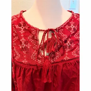 Knox Rose Blouse Womens L Burgundy Boho Embroidered Tunic Split Neck 3/4 thumbnail 4