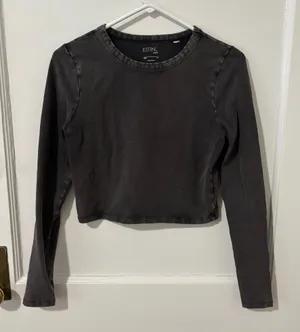 PacSun Black Long Sleeve Crop Top thumbnail 1