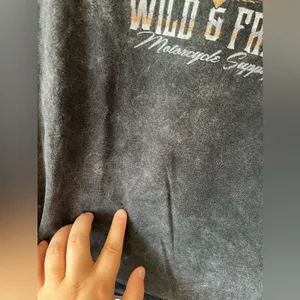 Hollister‎ Women’s Marble Wild & Free T Shirt Size S thumbnail 9