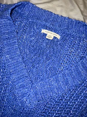 American Eagle v neck sweater thumbnail 4