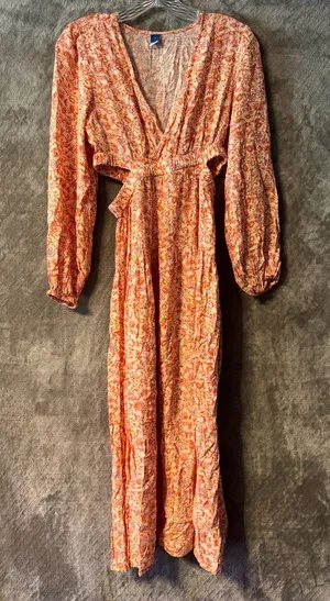 Old Navy Floral Cut-Out Long Sleeve Maxi Dress Size S thumbnail 1