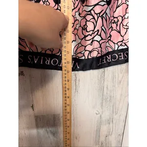Victoria’s Secret Bombshell Floral Satin Square Scarf Pink & Black 25" thumbnail 2