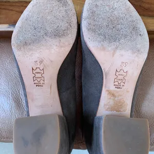 Huma Blanko Gray Suede Tassel Heels Size 9 thumbnail 5