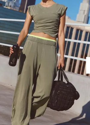 Final price !! Free people movement hot shot crossover set thumbnail 1