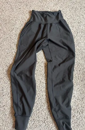 old navy joggers  thumbnail 1