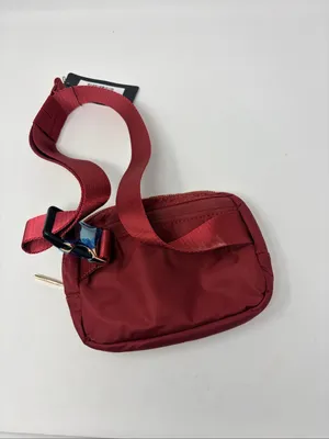 NWT Wantable Nylon Cozytober Crossbody Belt Bag in Burgundy thumbnail 6