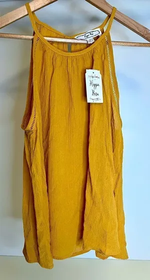 Hippie Rose NWT Tank - Large thumbnail 1