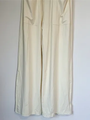 NWT Cupshe Light Yellow Wide Leg Jersey Pants - Size: Small thumbnail 7