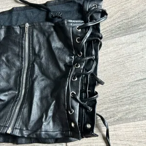 Superdown faux leather lace up sides top thumbnail 3