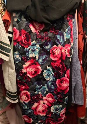 Strapless bodycon floral print dress thumbnail 1