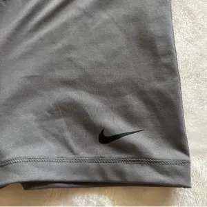 Nike Women's Athletic Gray Shorts M thumbnail 4