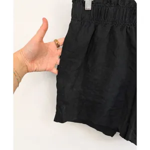 Quince Women's 100% European Linen High Waisted Pull-On Shorts Black Size Large thumbnail 5