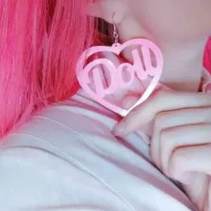 Foxy Glittery Pink “Doll” heart earrings thumbnail 1
