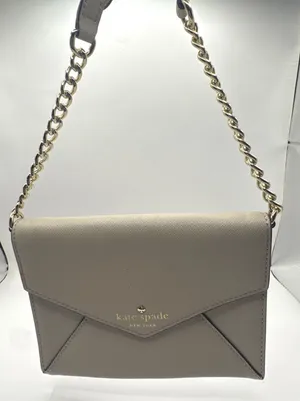 Kate‎ Spade New York Envelope Crossbody Bag Beige Saffiano Leather Gold Chain thumbnail 1