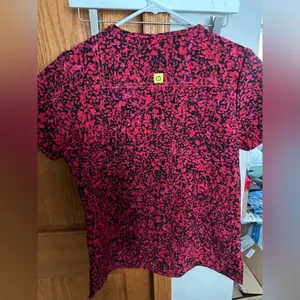 WonderWink Women's Top in Red and Black Pattern thumbnail 2
